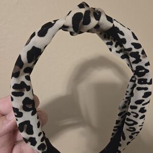 Pale Leopard print headband